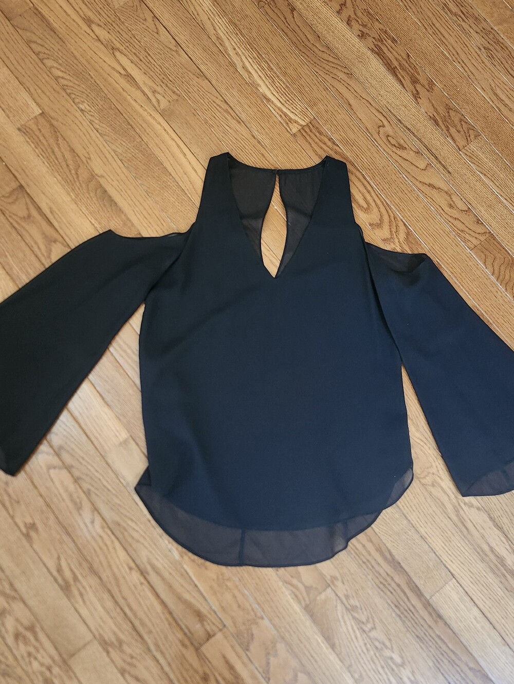 Black Polyester Georgette Vneck And Cold Shoulder Long Sleeve Going Out WOMEN'S